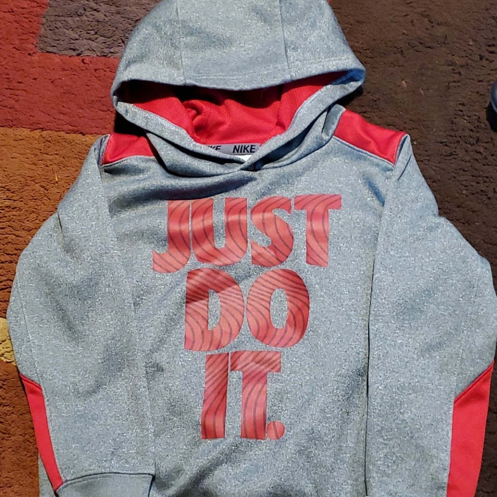 Boys Nike hoodie ❤ 3/25